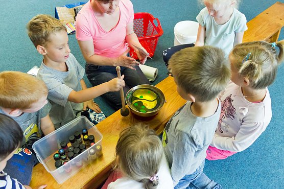 Singen mit Kindern (Foto: Landesmusikakademie)