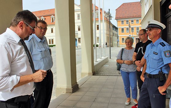 Rundgang der Ordnungsbeh&ouml;rden (Foto: Karl-Heinz Herrmann)