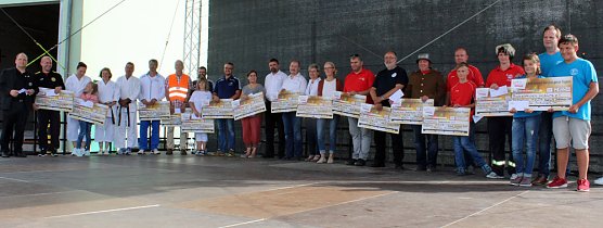 Energiegeladener Tag! (Foto: Karl-Heinz Herrmann) Energiegeladener Tag! (Foto: Karl-Heinz Herrmann)