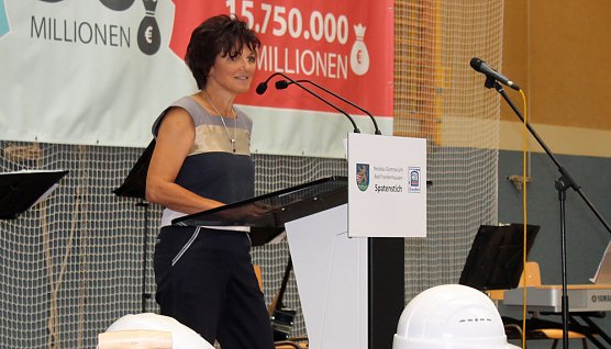 Feierlicher Spatenstich (Foto: Karl-Heinz Herrmann)