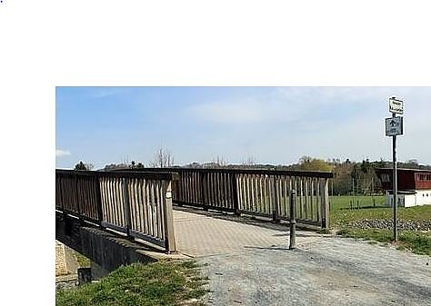 In Sondershausen wird Fu&szlig;g&auml;ngerbr&uuml;cke gesperrt (Foto: Karl-Heinz Herrmann)