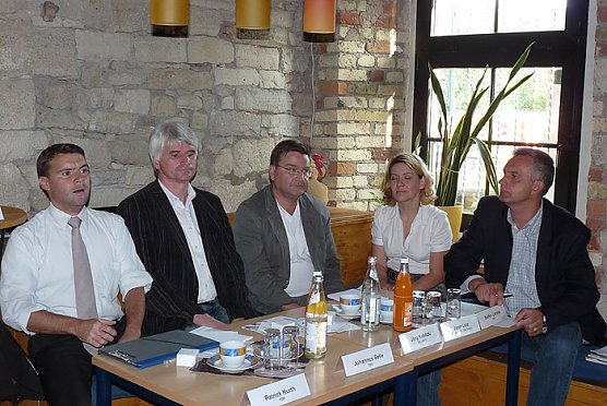 Podiumsdiskussiun zur Bildung und Beruf (Foto: Karl-Heinz Herrmann)