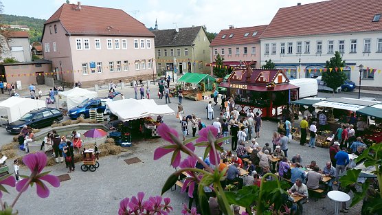 Weitere Infos zum Bauernmarkt (Foto: Stadtmarketing Bad Frankenhausen) Weitere Infos zum Bauernmarkt (Foto: Stadtmarketing Bad Frankenhausen)