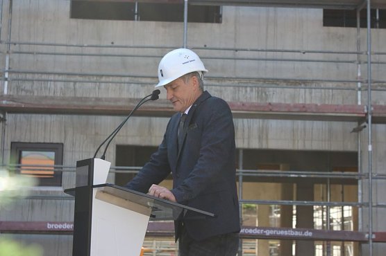 Richtfest an Gemeinschaftsschule gefeiert (Foto: Karl-Heinz Herrmann)