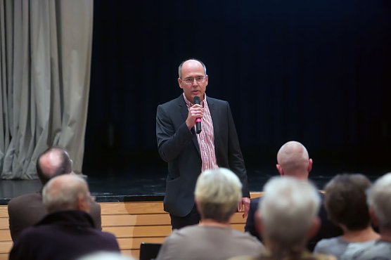 Das Kreuz mit dem Kreuz (Foto: Peter Hansen) Das Kreuz mit dem Kreuz (Foto: Peter Hansen)
