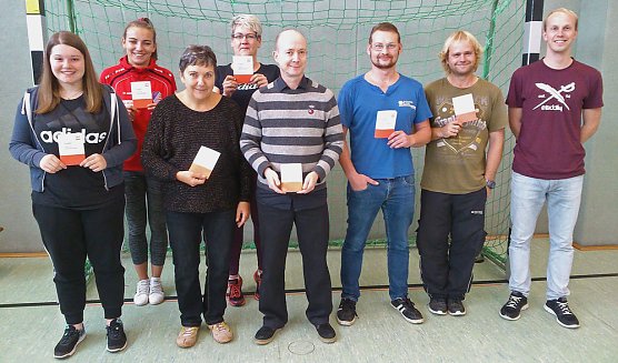 Siebeneinhalb angehende Übungsleiter (Foto: KSB Kyffhäuser) Siebeneinhalb angehende Übungsleiter (Foto: KSB Kyffhäuser)