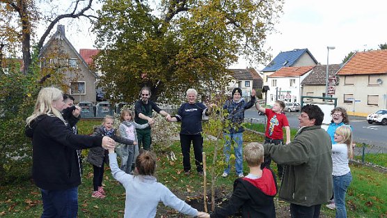 Abenteuer Hainleite und Baumpflanzung (Foto: Stadtjugendring Sondershausen)