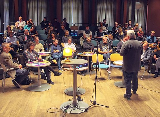 Konferenz Our House (Foto: Boris Hajdukovic)