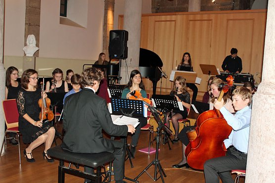 Kleiner Vorgeschmack auf Noten mit DIP (Foto: Karl-Heinz Herrmann)