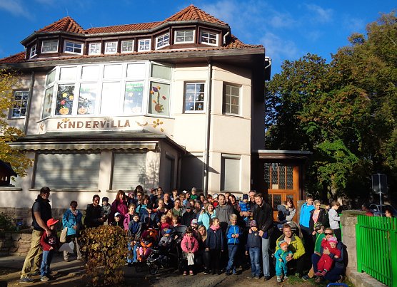 Die Kindervilla wandert im goldenen Oktober (Foto: Kindervilla Bad Frankenhausen)