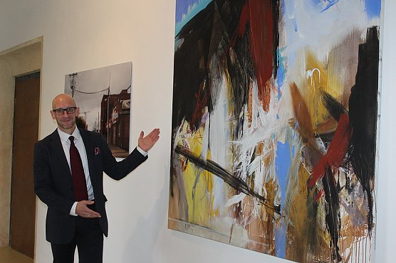 Sylvester Mackensen eröffnet Kunsthaus (Foto: Karl-Heinz Herrmann) Sylvester Mackensen eröffnet Kunsthaus (Foto: Karl-Heinz Herrmann)