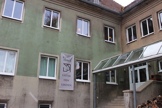 Sylvester Mackensen eröffnet Kunsthaus (Foto: Karl-Heinz Herrmann) Sylvester Mackensen eröffnet Kunsthaus (Foto: Karl-Heinz Herrmann)