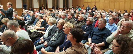 Gro&szlig;es Interesse am Auftakt (Foto: nnz)