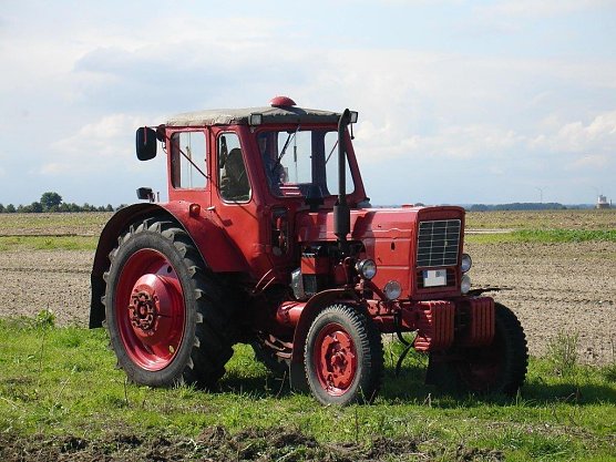 Traktor (Foto: Polizei) Traktor (Foto: Polizei)