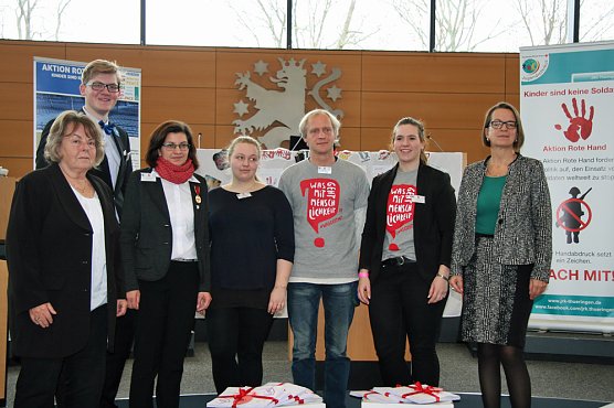 6.243 Rote H&auml;nde setzen ein Zeichen (Foto: DRK Th&uuml;ringen)