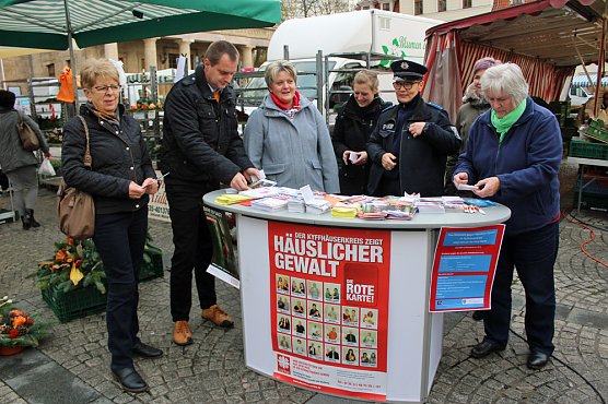 Keine Gewalt an Frauen (Foto: Karl-Heinz Herrmann) Keine Gewalt an Frauen (Foto: Karl-Heinz Herrmann)