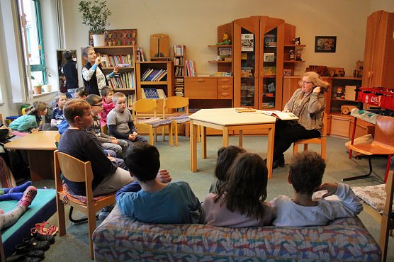 Im F&ouml;rderzentrum vorgelesen (Foto: Karl-Heinz Herrmann)