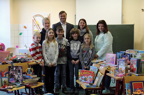 Wieder ein riesiger Berg voll Spielzeug (Foto: Karl-Heinz Herrmann) Wieder ein riesiger Berg voll Spielzeug (Foto: Karl-Heinz Herrmann)