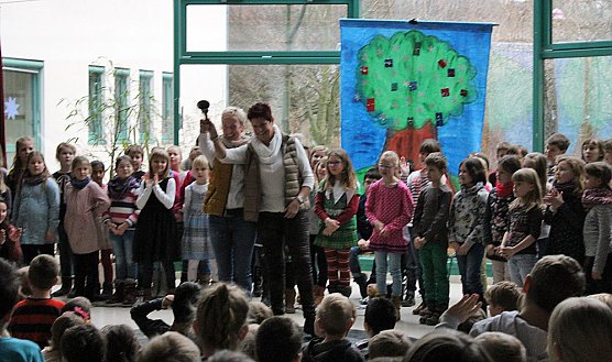 Weihnachtsliede in der Talstra&szlig;e (Foto: Karl-Heinz Herrmann)