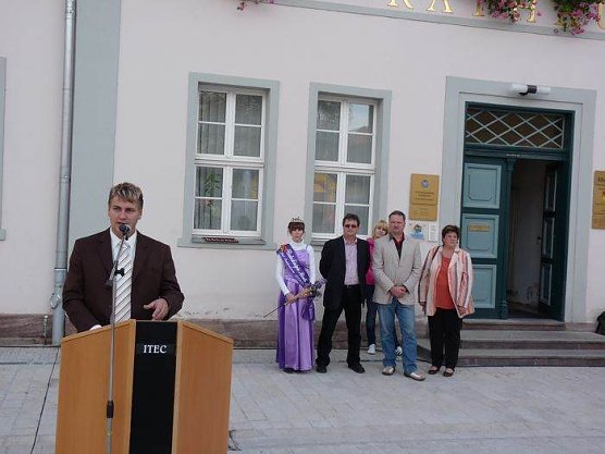 Feierliche Übergabe Markt Bad Frankenhausen (Foto: Karl-Heinz Herrmann) Feierliche Übergabe Markt Bad Frankenhausen (Foto: Karl-Heinz Herrmann)