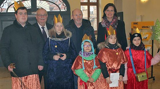 Sternensinger in Sondershausen (Foto: Karl-Heinz Herrmann) Sternensinger in Sondershausen (Foto: Karl-Heinz Herrmann)