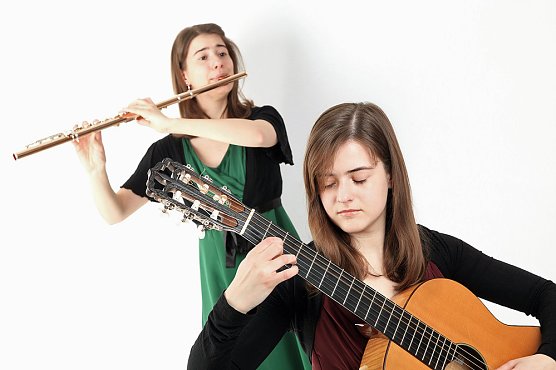 Noten mit Dip präsentiert... (Foto: Thüringer Landesmusikakademie) Noten mit Dip präsentiert... (Foto: Thüringer Landesmusikakademie)