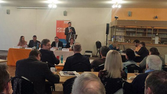 Krautwurst jetzt offiziell Landratskandidat (Foto: Kay Kriese) Krautwurst jetzt offiziell Landratskandidat (Foto: Kay Kriese)