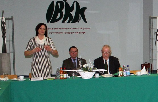 Berufsförderungsdienst der Bundeswehr stellte sich vor (Foto: Karl-Heinz Herrmann) Berufsförderungsdienst der Bundeswehr stellte sich vor (Foto: Karl-Heinz Herrmann)