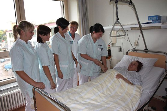 Ausbildung im DRK Krankenhaus Sondershausen (Foto: Maxxomedia.PR) Ausbildung im DRK Krankenhaus Sondershausen (Foto: Maxxomedia.PR)