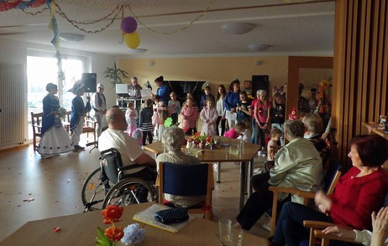Faschingsfeier im Betreuten Wohnen (Foto: Pflegedienstleitung)