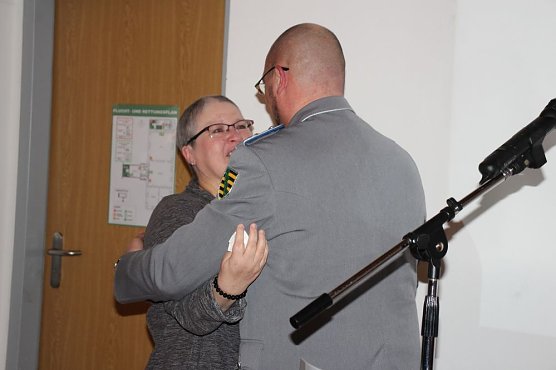 Kommandeur verabschiedet (Foto: Karl-Heinz Herrmann) Kommandeur verabschiedet (Foto: Karl-Heinz Herrmann)