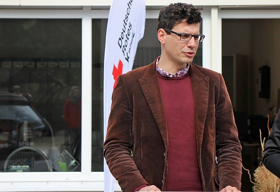 DRK mit E-Auto zum Testen (Foto: Karl-Heinz Herrmann)