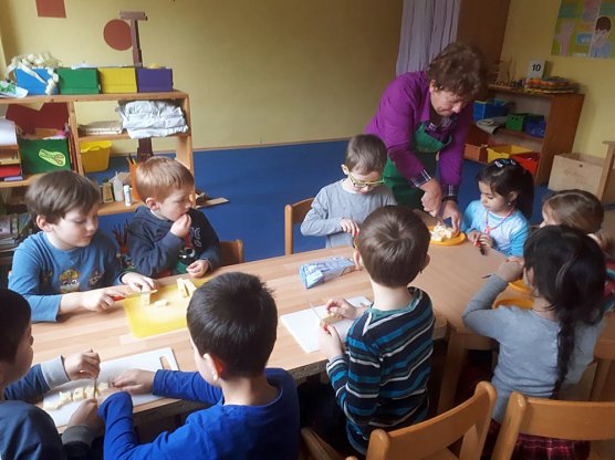 "Der beste Trick Deines Lebens � Milch" (Foto: Flohkiste Schrnberg)