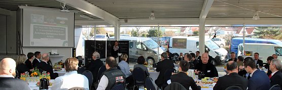 Unternehmerfrühstück in Artern (Foto: Karl-Heinz Herrmann) Unternehmerfrühstück in Artern (Foto: Karl-Heinz Herrmann)