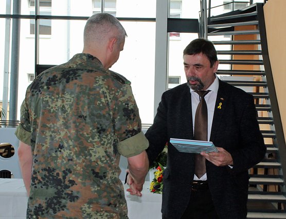 Aus der Region verabschiedet und empfangen (Foto: Karl-Heinz Herrmann)