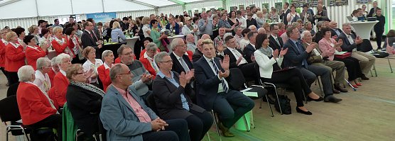 Festveranstaltung 40. Kyffhäuser Berglauf (Foto: Peter Möbius) Festveranstaltung 40. Kyffhäuser Berglauf (Foto: Peter Möbius)