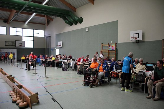 Wette verloren - Erfolgreicher in den Europacup Bosseln (Foto: Karl-Heinz Herrmann)