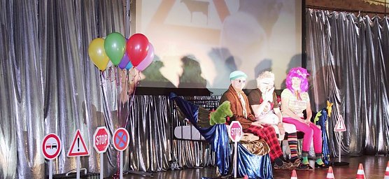 Sicherheit braucht Köpfchen (Foto: Karl-Heinz Herrmann) Sicherheit braucht Köpfchen (Foto: Karl-Heinz Herrmann)