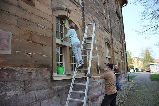 Fr&uuml;hjahrsputz in Bad Frankenhausen (Foto: Karl-Heinz Herrmann)