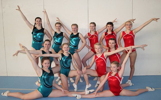 Turnerinnen und Turner im Wettkampf (Foto: SV Gl&uuml;ckauf Sondershausen)