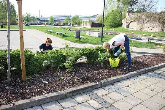 Rekordbeteiligung zum Frühjahrsputz 2018 (Foto: Peter Möbius) Rekordbeteiligung zum Frühjahrsputz 2018 (Foto: Peter Möbius)