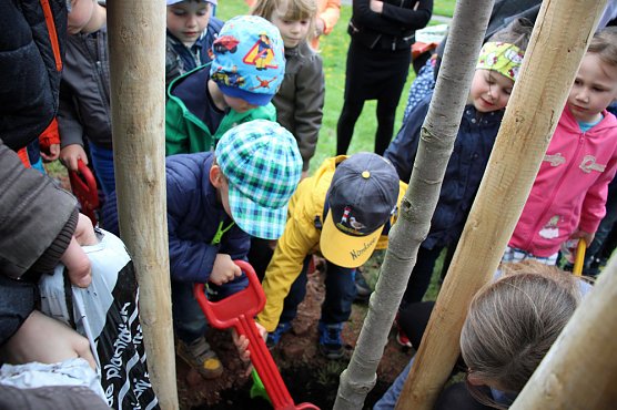 Wieder Wettergl&uuml;ck beim Baumfest (Foto: Karl-Heinz Herrmann)
