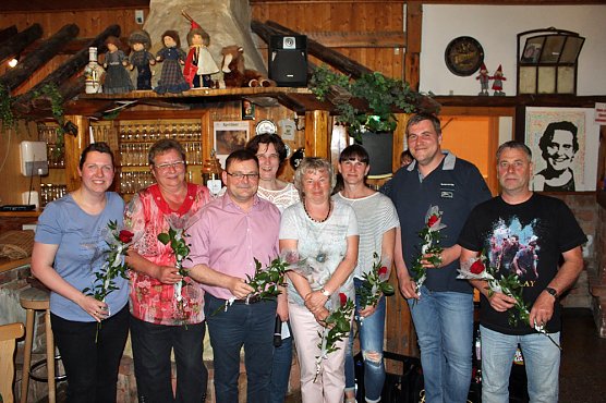 Vorstandswahlen 2018 des RCC Roßleben (Foto: RCC Roßleben) Vorstandswahlen 2018 des RCC Roßleben (Foto: RCC Roßleben)