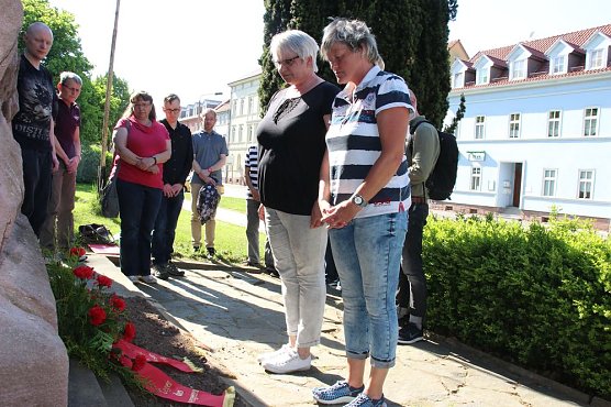 Dem 73. Jahrestag der Befreiung Deutschlands gedacht (Foto: Karl-Heinz Herrmann)