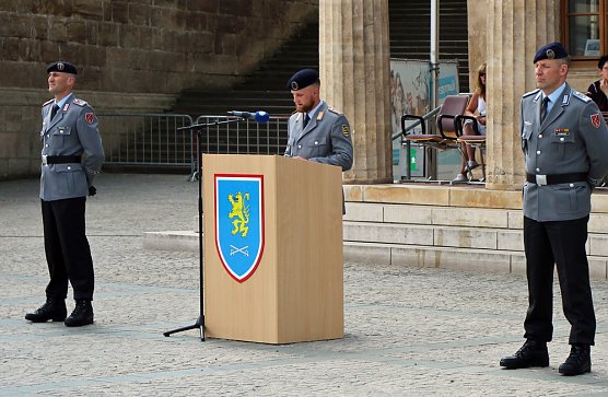 Wieder Soldatinnen und Soldaten vereidigt (Foto: Karl-Heinz Herrmann) Wieder Soldatinnen und Soldaten vereidigt (Foto: Karl-Heinz Herrmann)