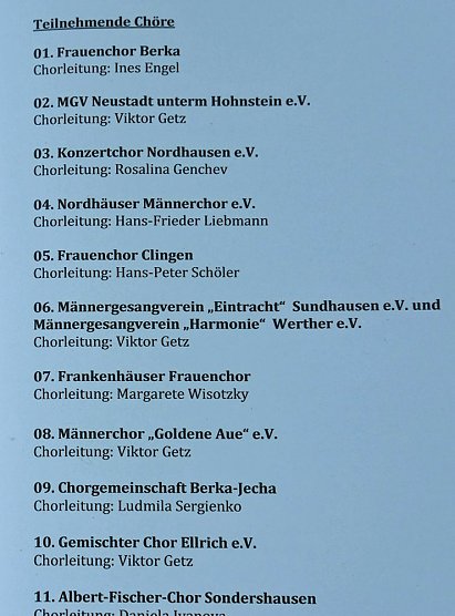 8. Kyffh&auml;user Singen auf dem Burghof (Foto: Siegfried Wenzel)