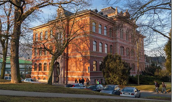 Wichtige Information für Schulabgänger (Foto: SBZ) Wichtige Information für Schulabgänger (Foto: SBZ)