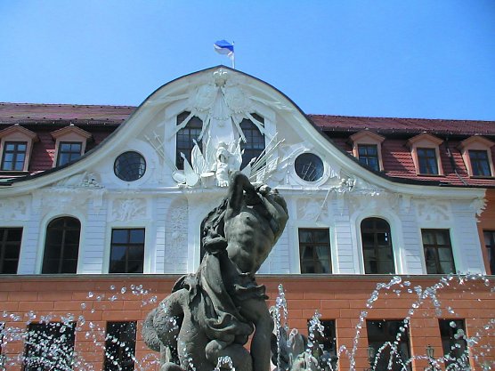 Rundgang im Schlossumfeld: (Foto: Stadt Sondershausen) Rundgang im Schlossumfeld: (Foto: Stadt Sondershausen)