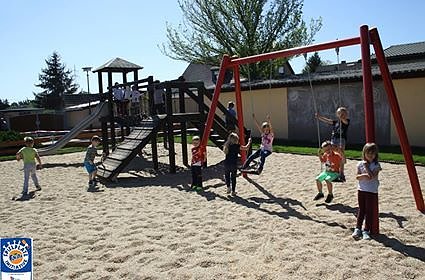 Reinsdorfer erkämpfen sich Chance bei der Fanta Spielplatzinitiative! (Foto: Franziska Mosebach) Reinsdorfer erkämpfen sich Chance bei der Fanta Spielplatzinitiative! (Foto: Franziska Mosebach)