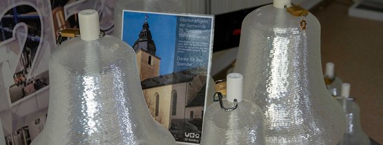 Spendenglocken f&uuml;r Trinitatiskirche in Empfang genommen (Foto: 3D-Schilling)